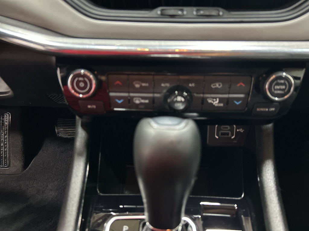 Used 2022 Jeep Compass Limited AWD/4WD image 15