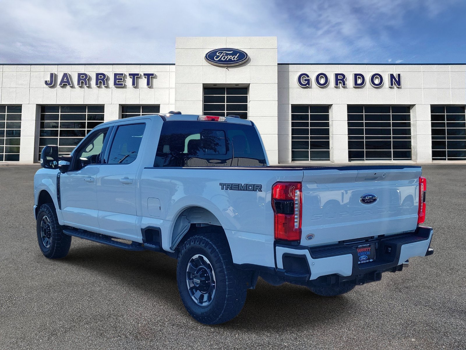 Certified 2024 Ford F250 4x4 Crew Cab Super Duty image 3