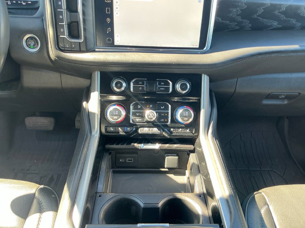 Used 2023 GMC Yukon XL Denali AWD/4WD image 20