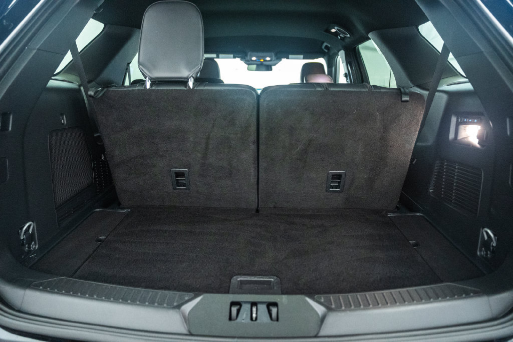 Certified 2025 Ford Explorer ST AWD/4WD image 11