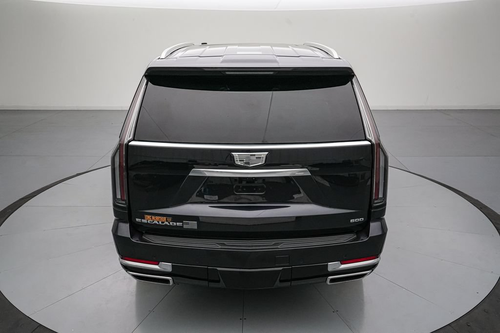 Used 2026 Cadillac Escalade Luxury w/ LPO, Radiant Package AWD/4WD image 5