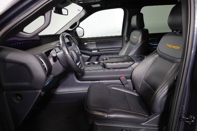 Certified 2025 Ford Expedition Tremor AWD/4WD image 9