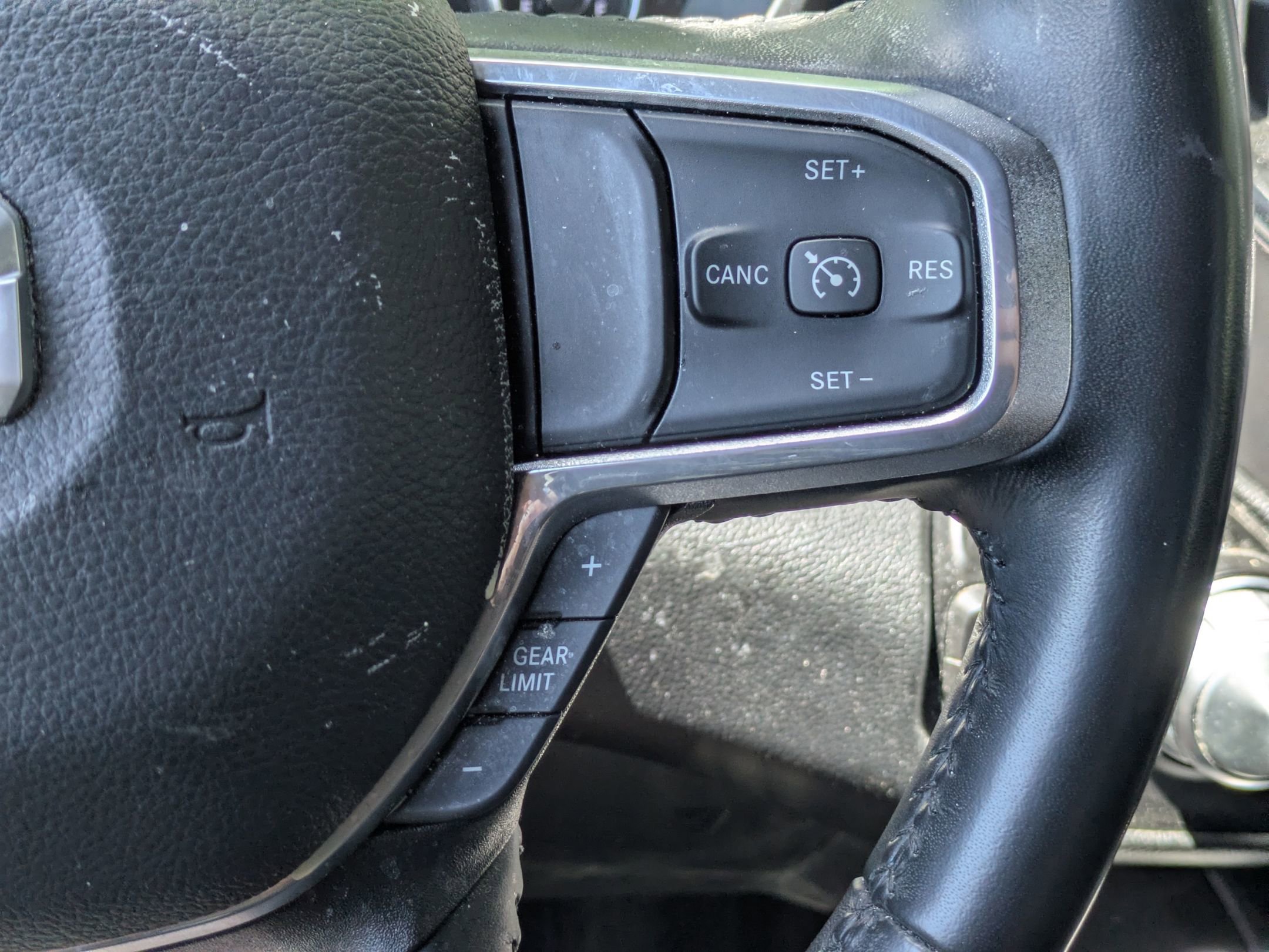 Used 2022 RAM 1500 Laramie w/ Sport Appearance Package AWD/4WD image 16
