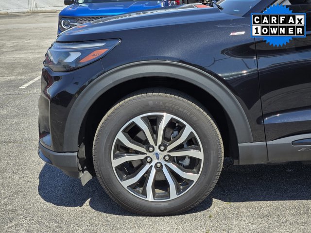 Certified 2025 Ford Explorer ST-Line AWD/4WD image 9