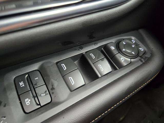 Used 2021 GMC Yukon AT4 w/ AT4 Premium Plus Package AWD/4WD image 33