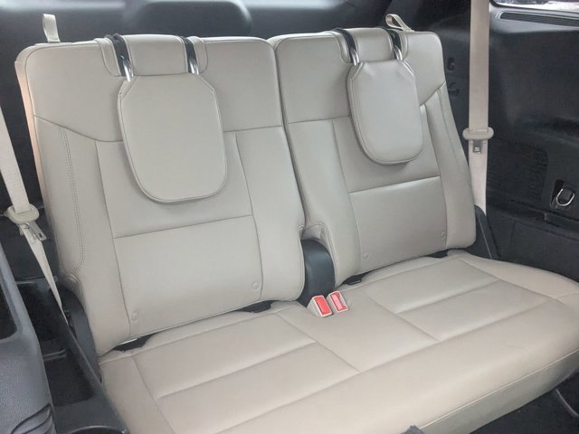 Certified 2020 Ford Explorer XLT w/ Equipment Group 202A image 38