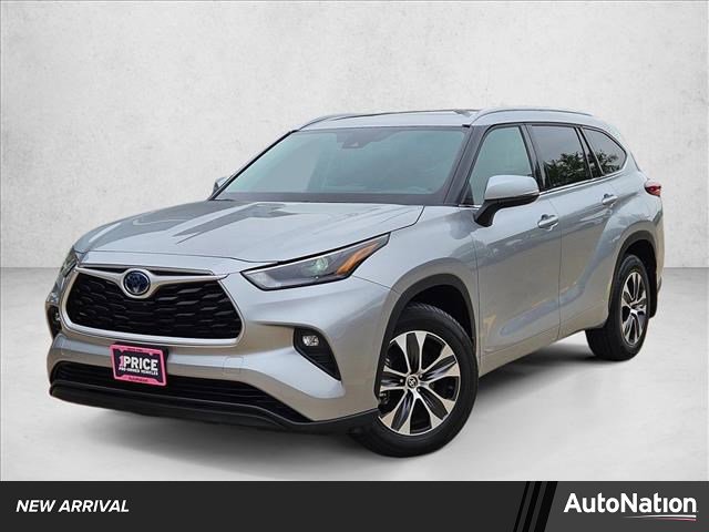 Used 2022 Toyota Highlander XLE