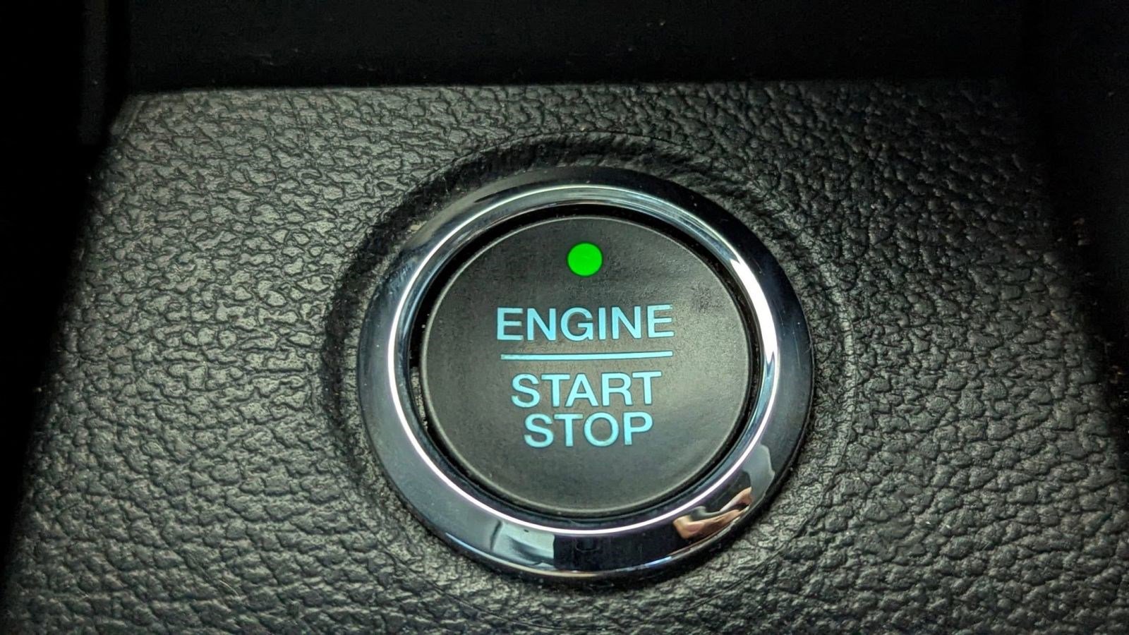 Certified 2017 Ford F150 Platinum w/ Equipment Group 701A Luxury image 32