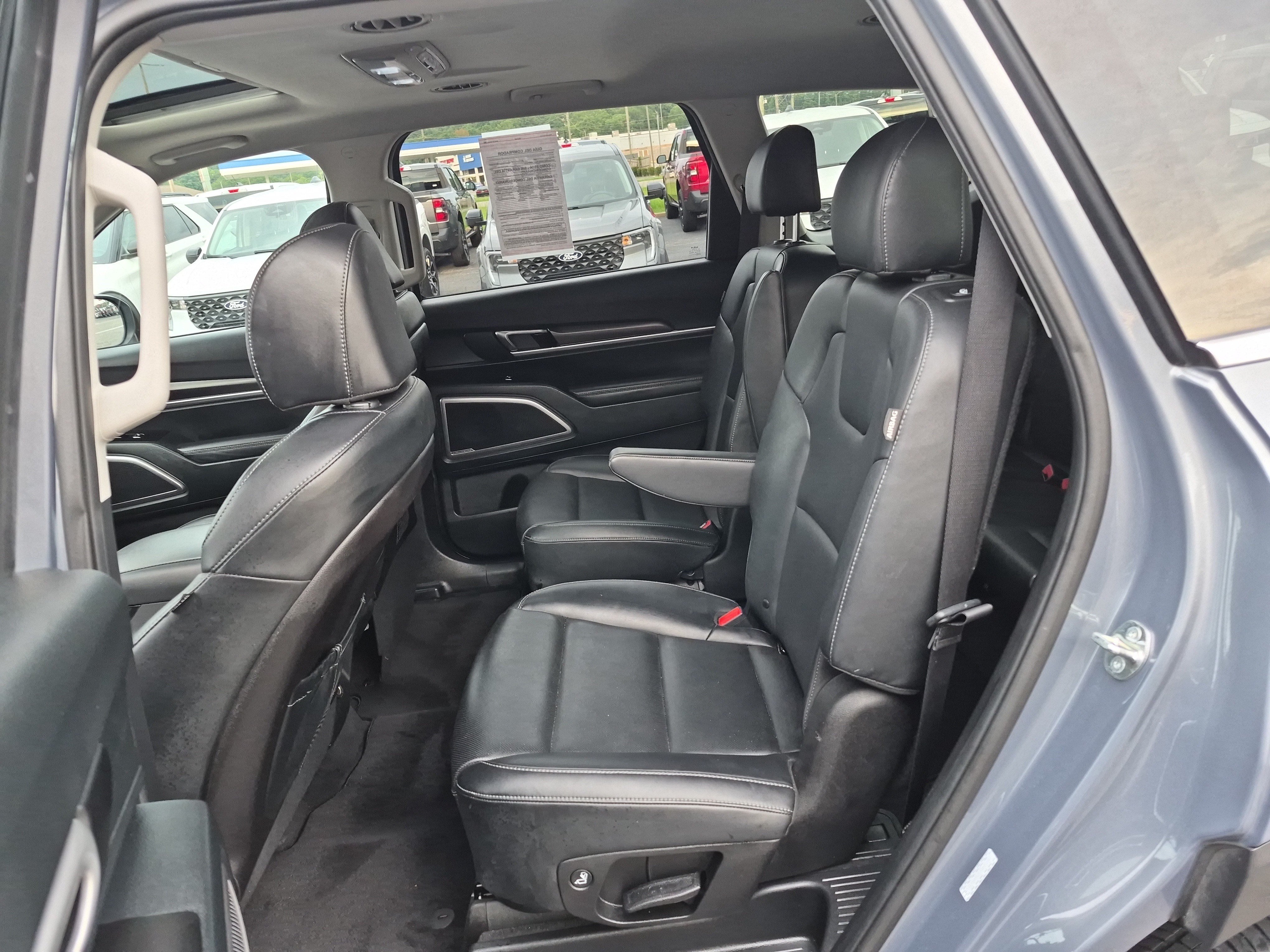 Used 2025 Kia Telluride S FWD image 15