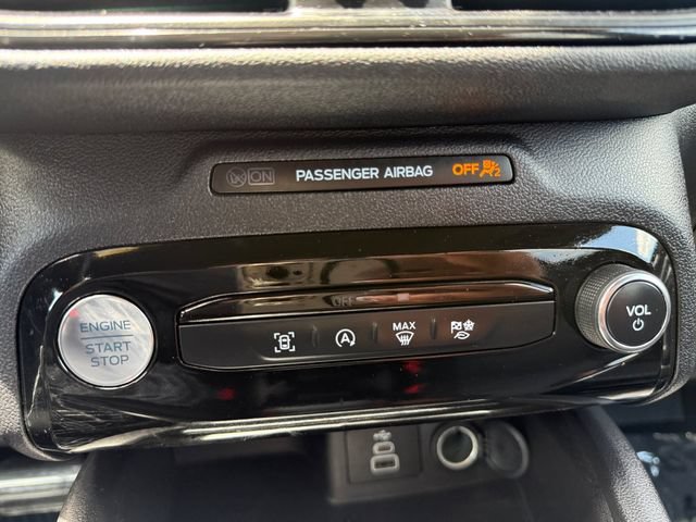 Certified 2024 Ford Escape ST-Line w/ Tech Pack #1 FWD image 6