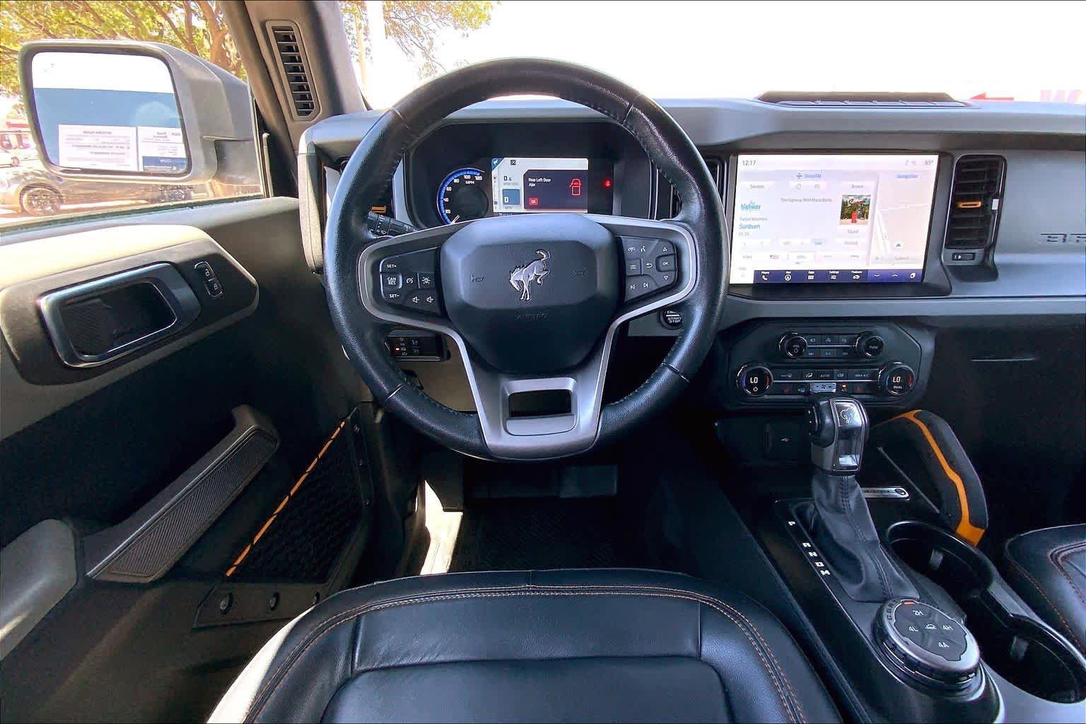 Certified 2023 Ford Bronco Badlands w/ Sasquatch Package AWD/4WD image 6
