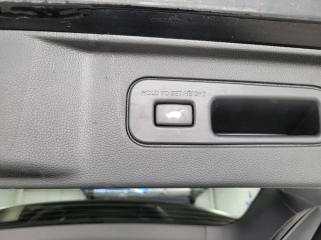Used 2025 Honda Pilot TrailSport image 26