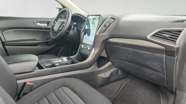 Certified 2023 Ford Edge SE w/ Black Appearance Package AWD/4WD image 30