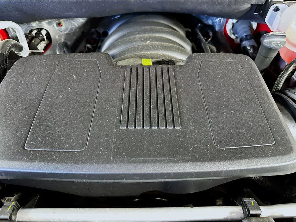 Used 2025 Chevrolet Silverado 1500 LT AWD/4WD image 9