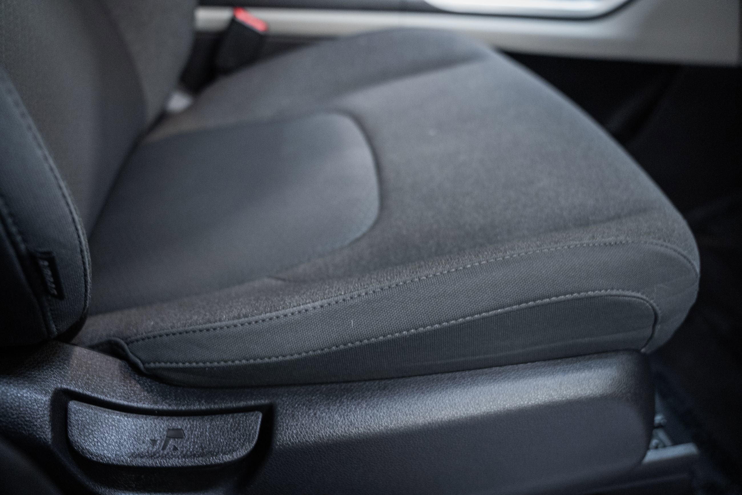 Used 2024 Kia Carnival LX image 35