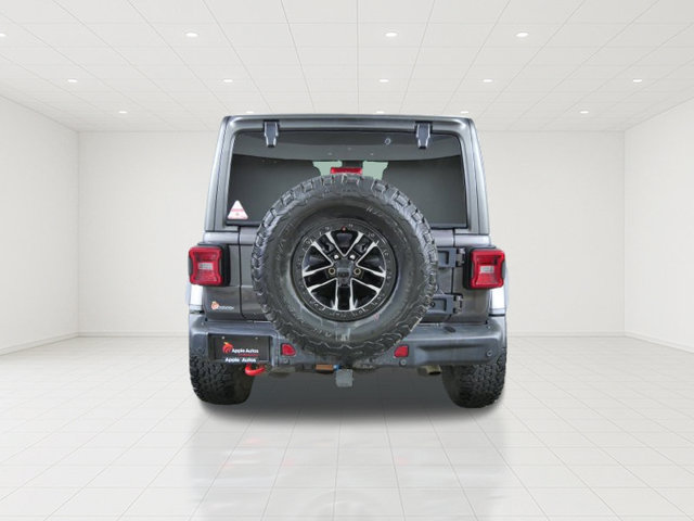 Used 2025 Jeep Wrangler Unlimited Rubicon AWD/4WD image 5