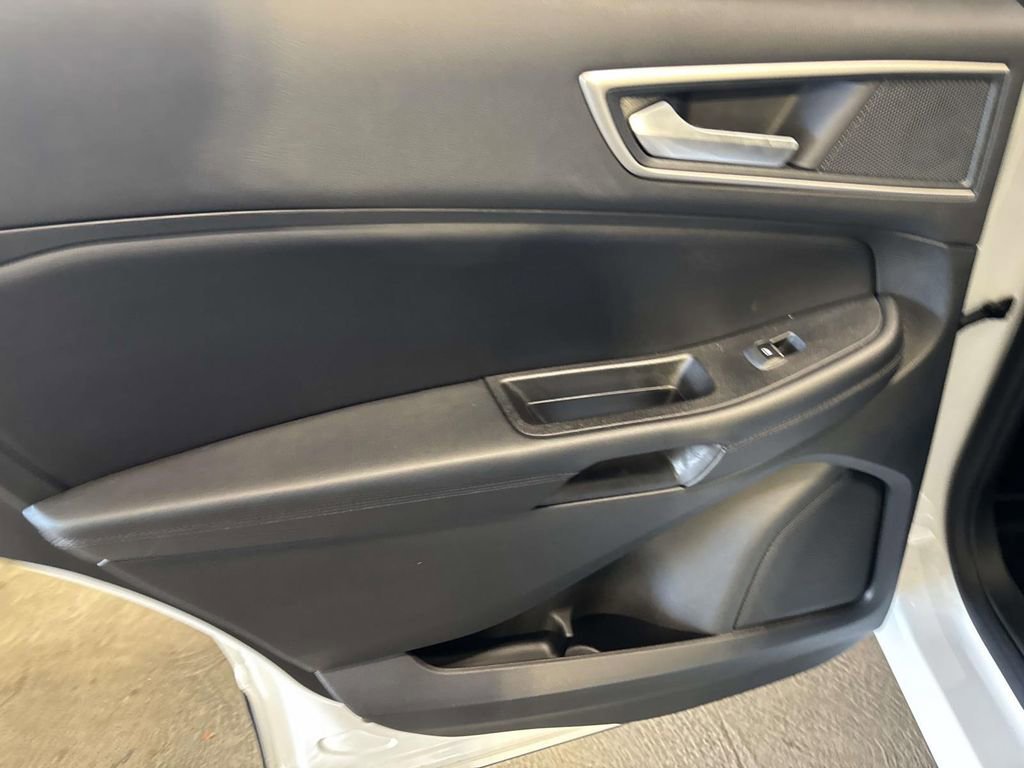 Certified 2024 Ford Edge SEL w/ Convenience Package image 11