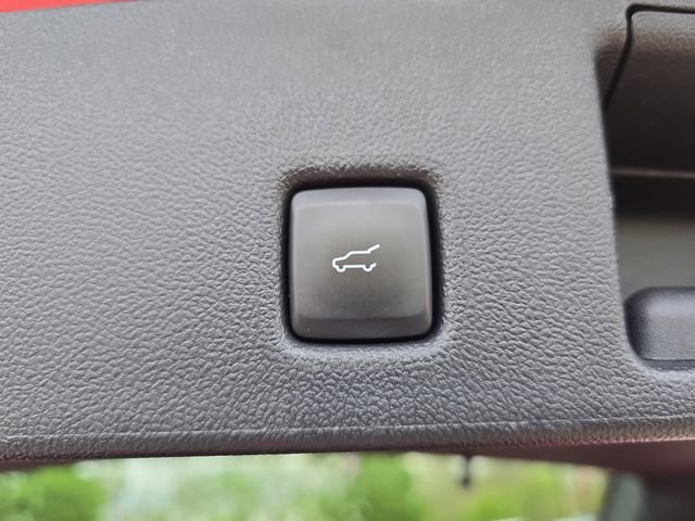 Certified 2024 Ford Escape ST-Line w/ Tech Pack #1 AWD/4WD image 9