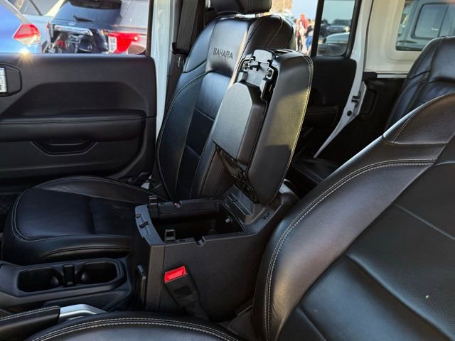 Used 2019 Jeep Wrangler Unlimited Sahara w/ Uconnect 4C Nav & Sound Group image 31