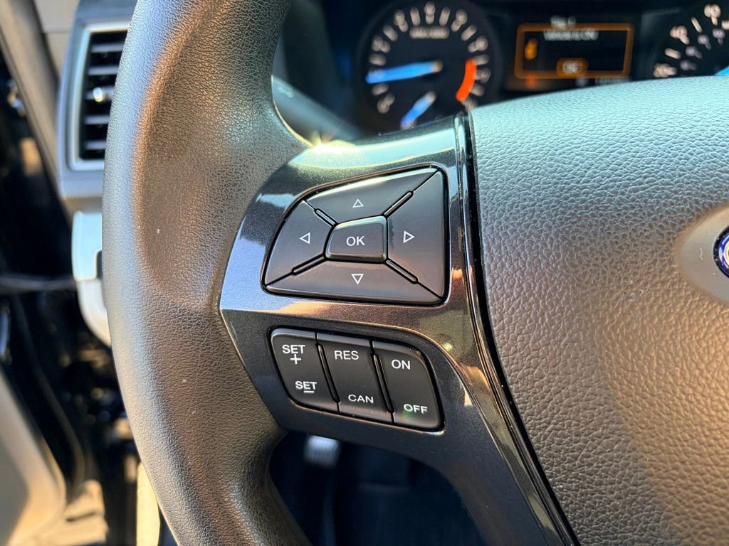 Certified 2019 Ford Explorer FWD image 9