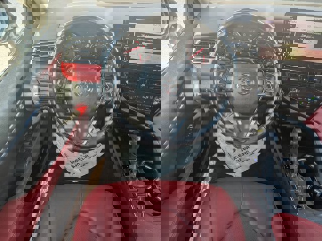 Used 2023 Toyota Camry XSE FWD image 32