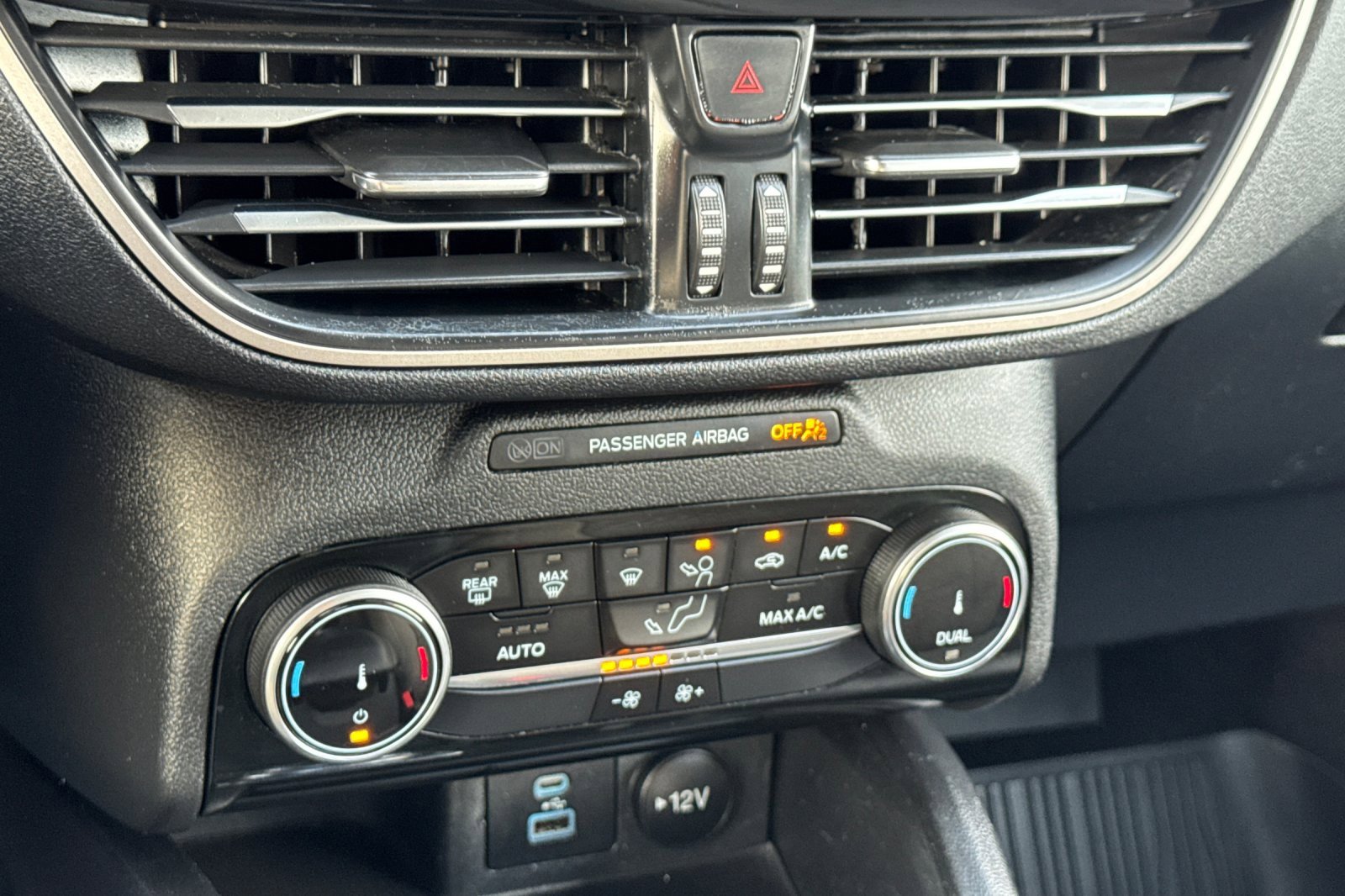 Certified 2022 Ford Escape SE w/ Convenience Package image 19