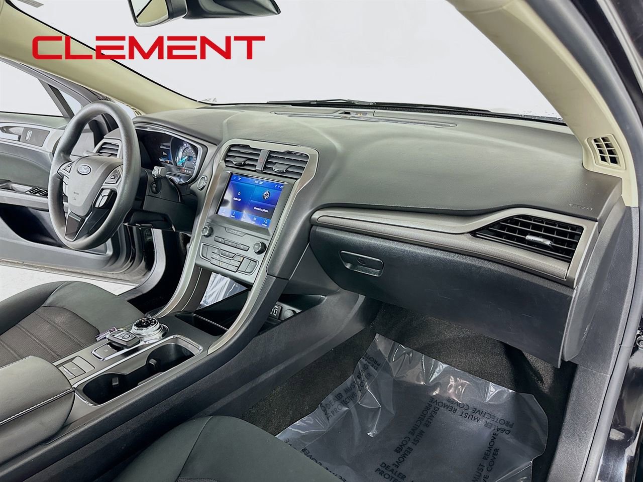 Certified 2020 Ford Fusion SE image 32