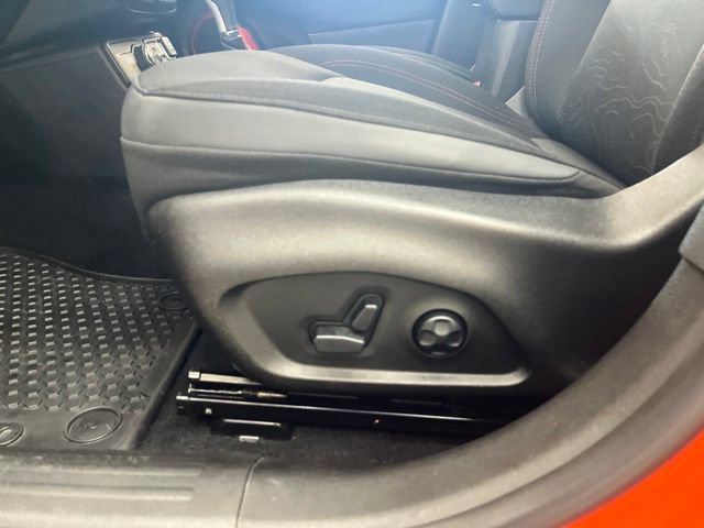 Used 2018 Jeep Renegade Trailhawk w/ UConnect 8.4 Nav Group AWD/4WD image 26