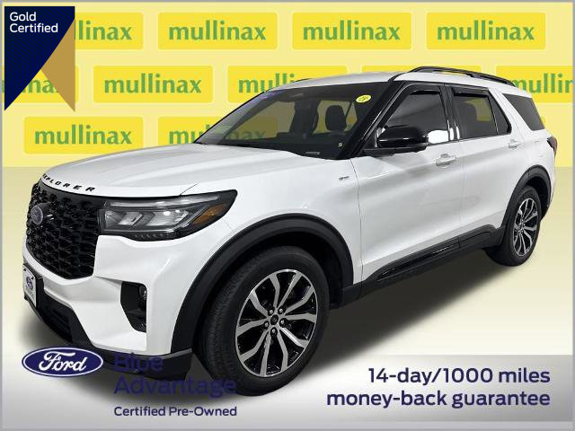 Certified 2025 Ford Explorer ST-Line image 1