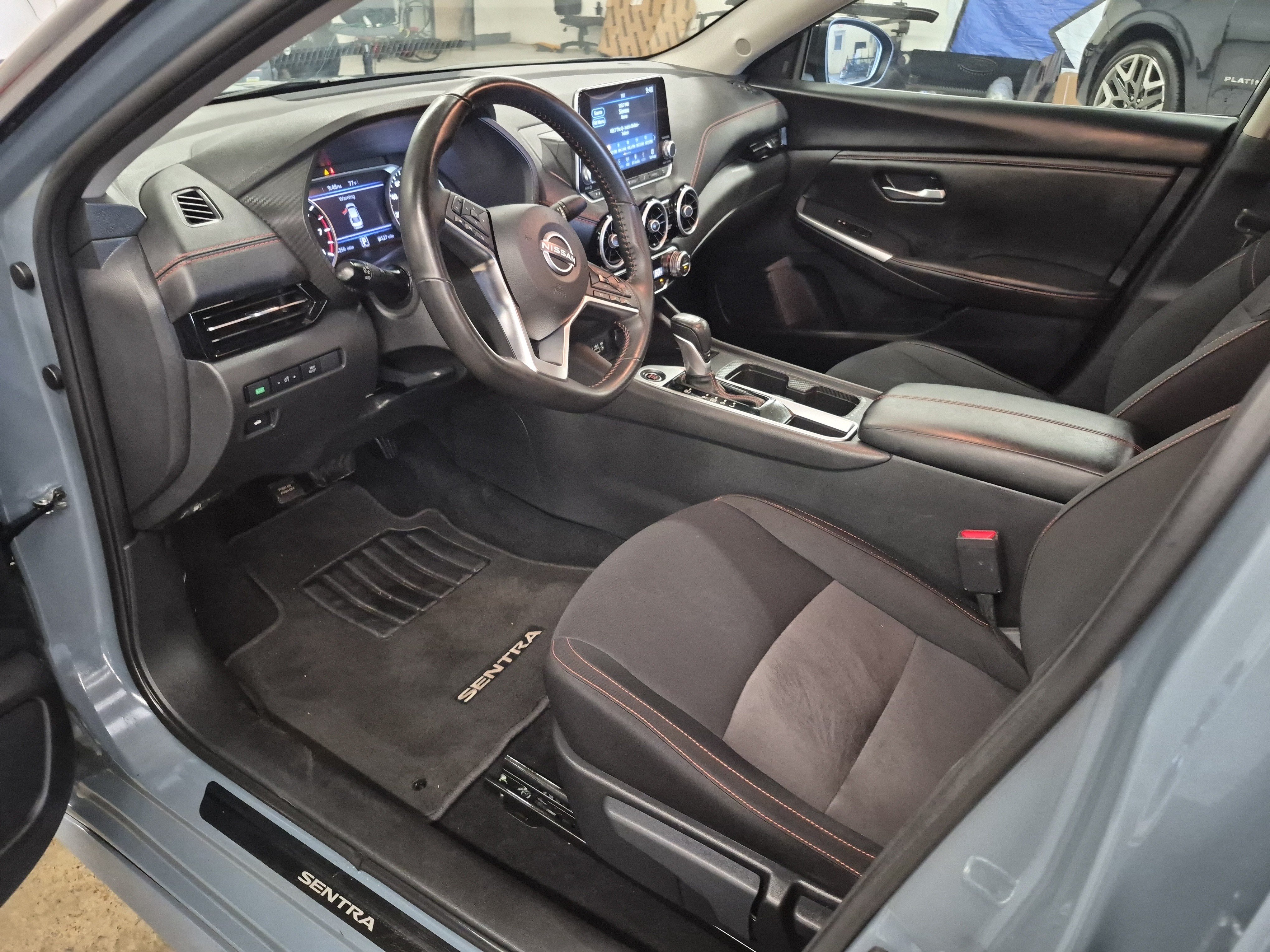 Used 2025 Nissan Sentra SR FWD image 13