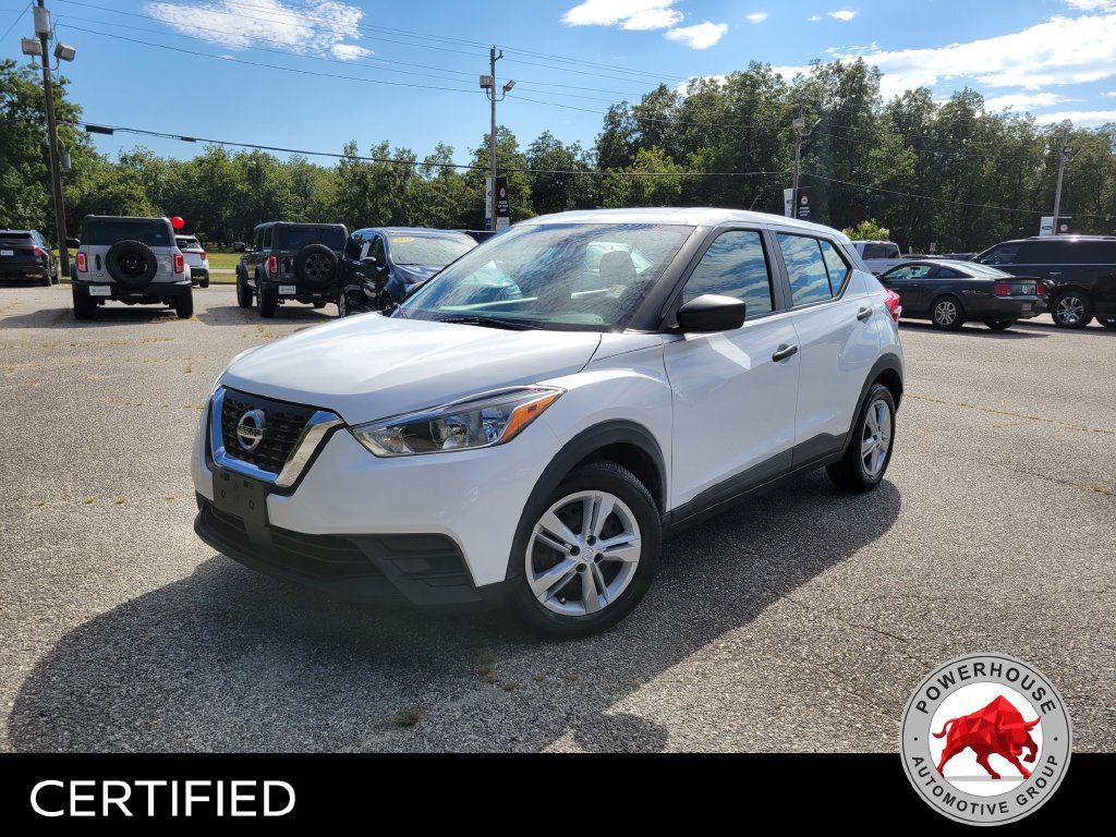 Used 2020 Nissan Kicks S FWD image 2