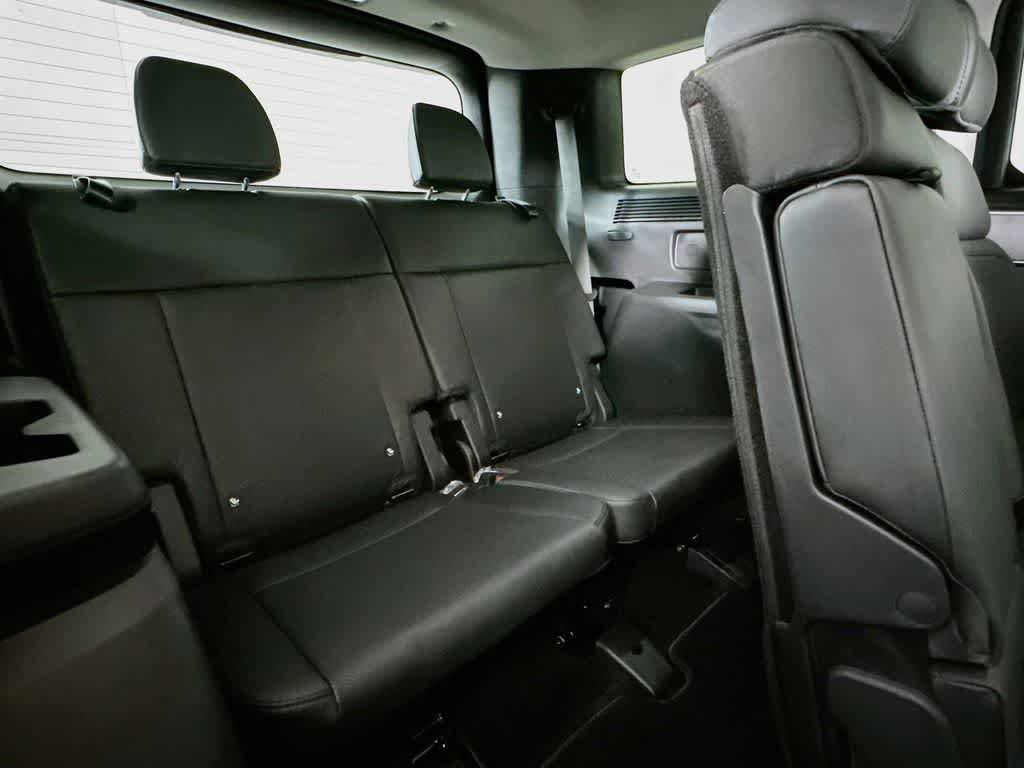 Used 2025 Hyundai Santa Fe SEL FWD image 30