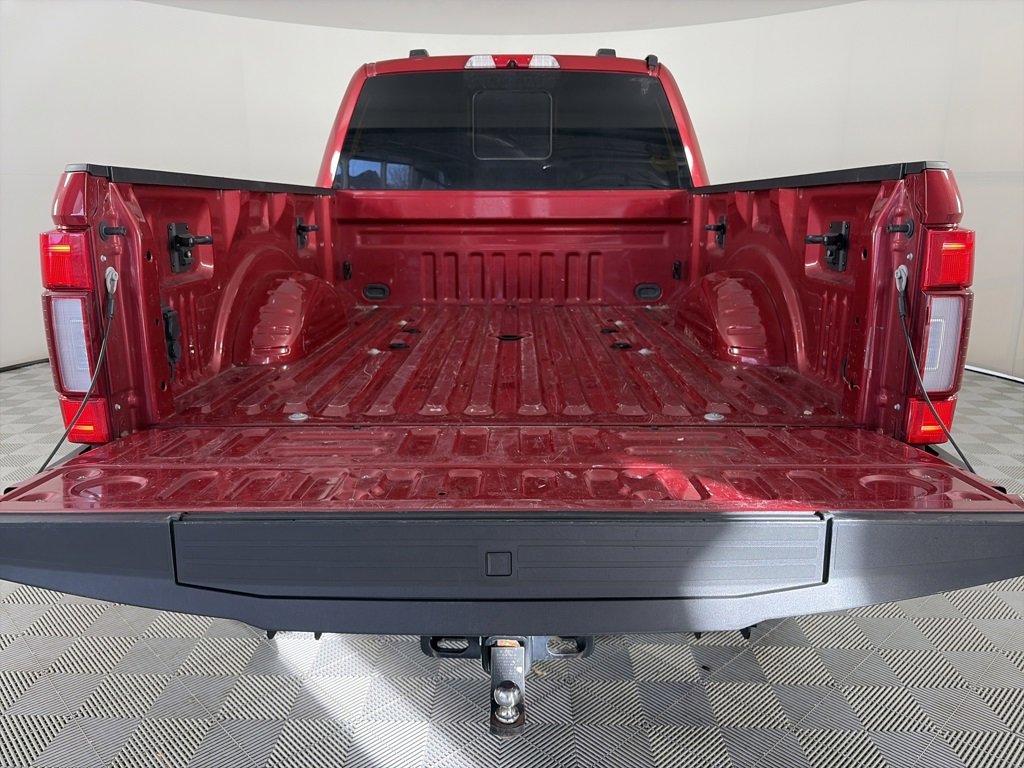 Certified 2022 Ford F350 Platinum image 28