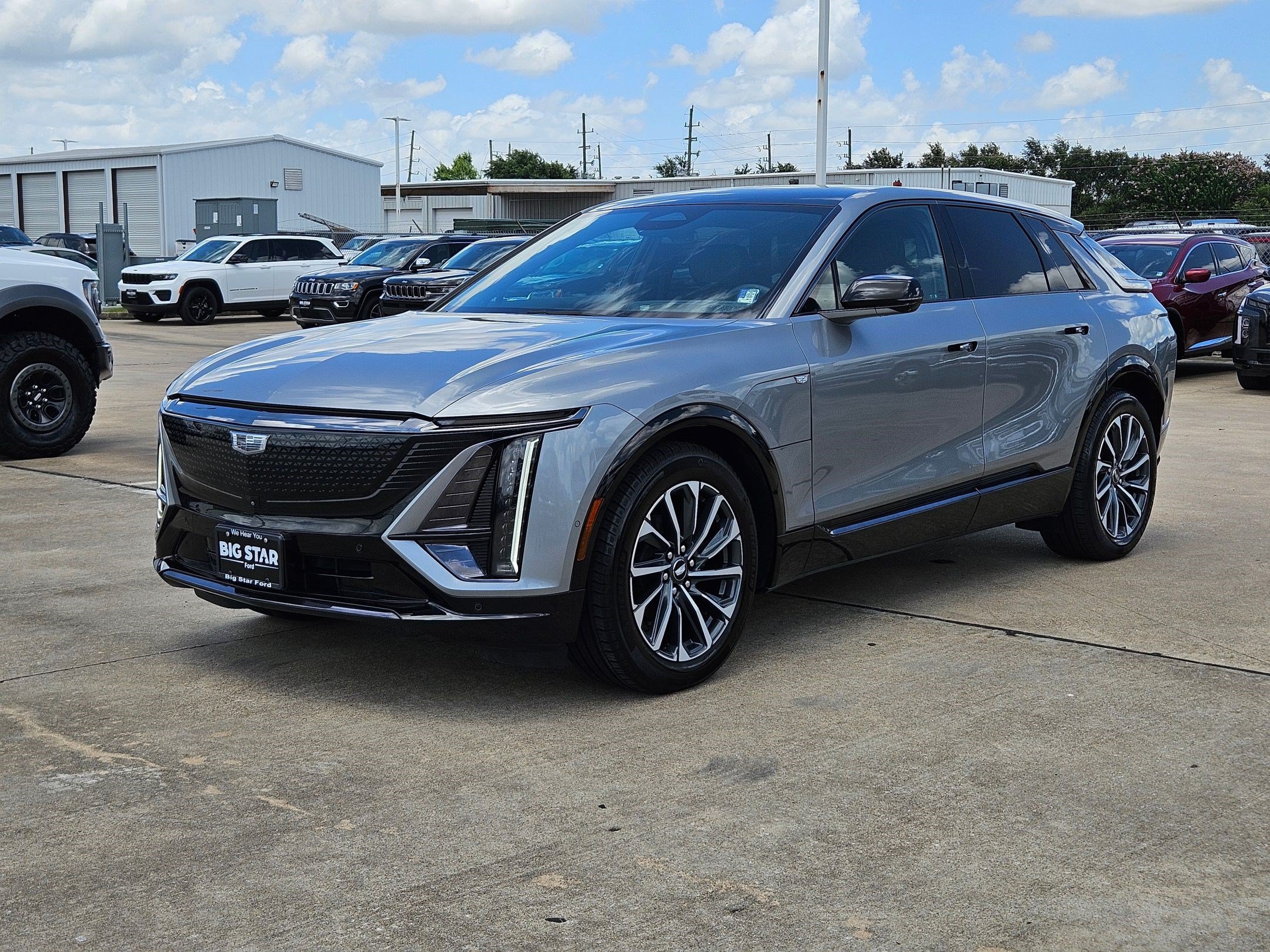 Used 2024 Cadillac Lyriq Sport RWD image 10
