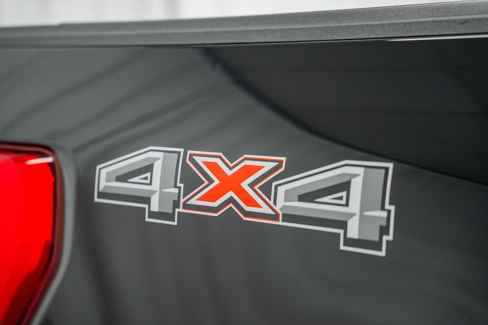 Certified 2022 Ford F150 Lariat w/ Equipment Group 502A High image 19