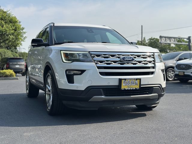 Certified 2018 Ford Explorer XLT w/ Equipment Group 202A AWD/4WD image 49