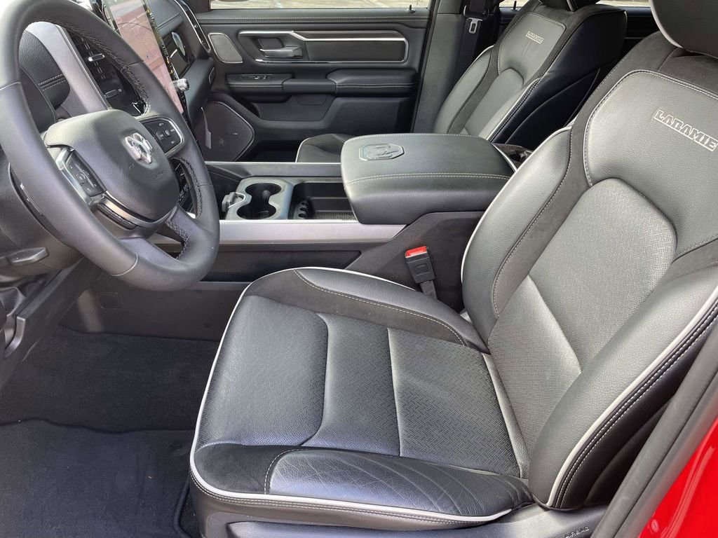 Used 2025 RAM 1500 Laramie w/ Night Edition image 13