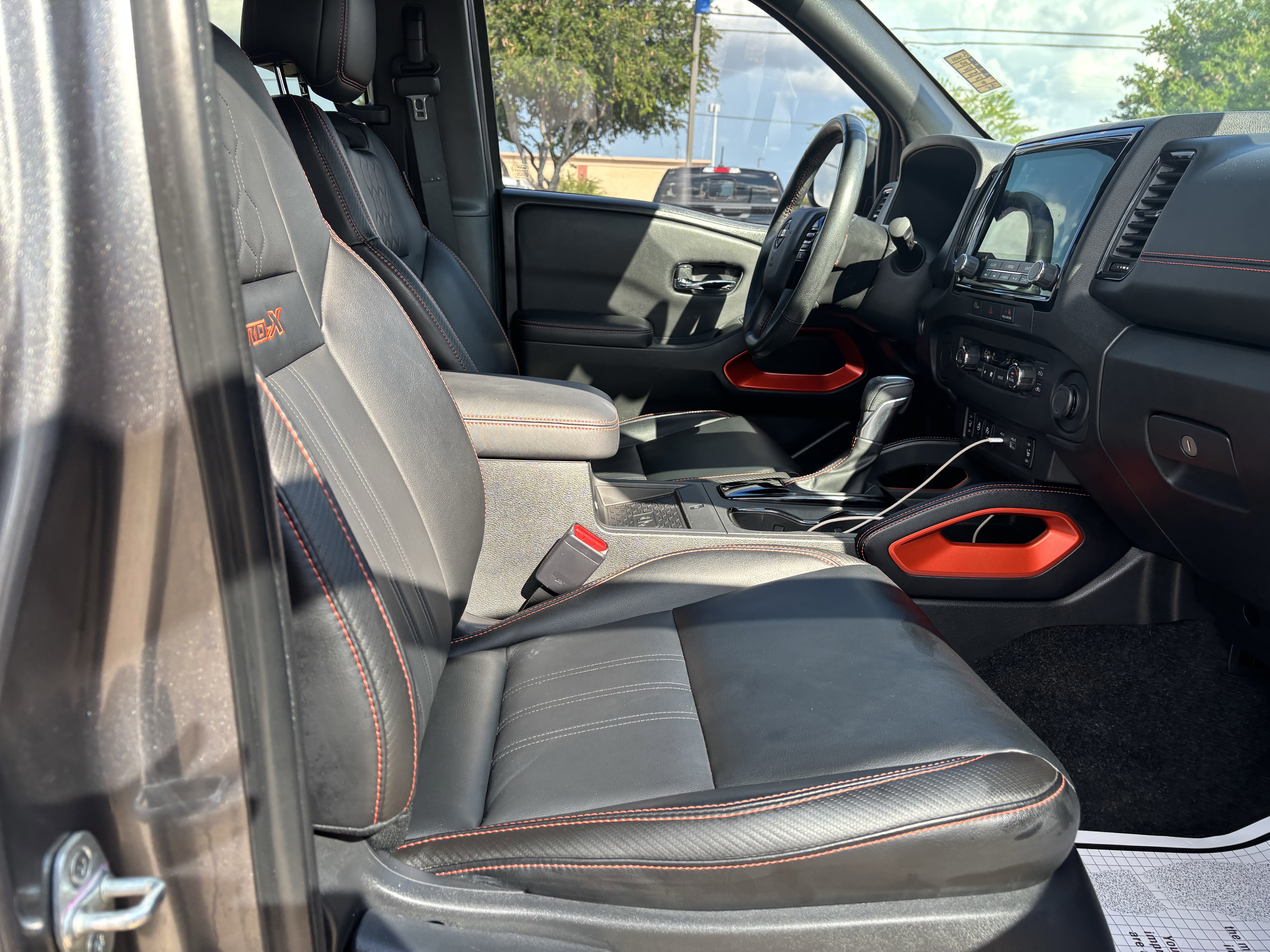 Used 2023 Nissan Frontier Pro-X w/ Pro-X Premium Package image 23