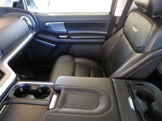 Certified 2025 Ford Expedition Max Platinum image 21