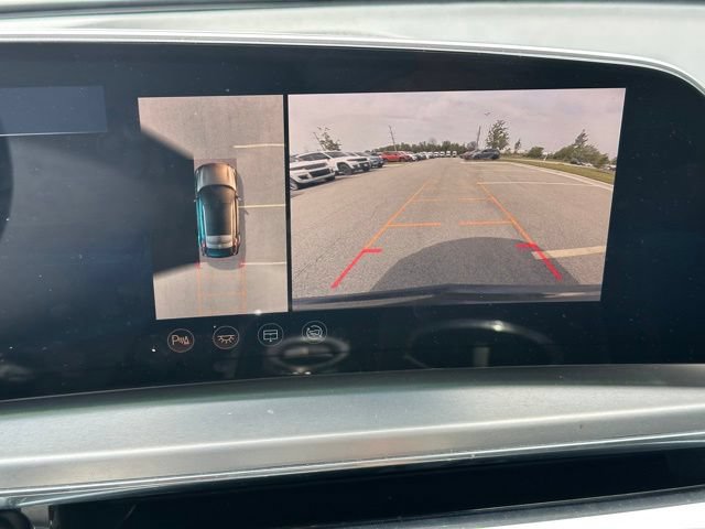 Used 2024 Cadillac Lyriq Sport AWD/4WD image 23