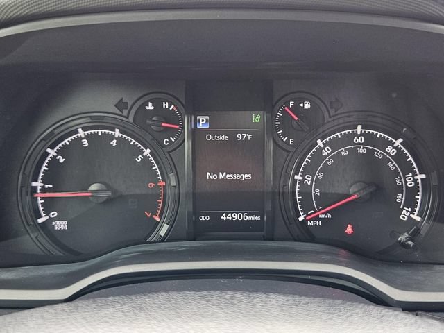 Used 2022 Toyota 4Runner Trail Special Edition AWD/4WD image 32