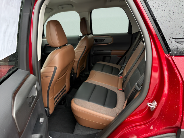 Certified 2025 Ford Bronco Sport Outer Banks w/ Outer Banks Tech Package+ AWD/4WD image 5