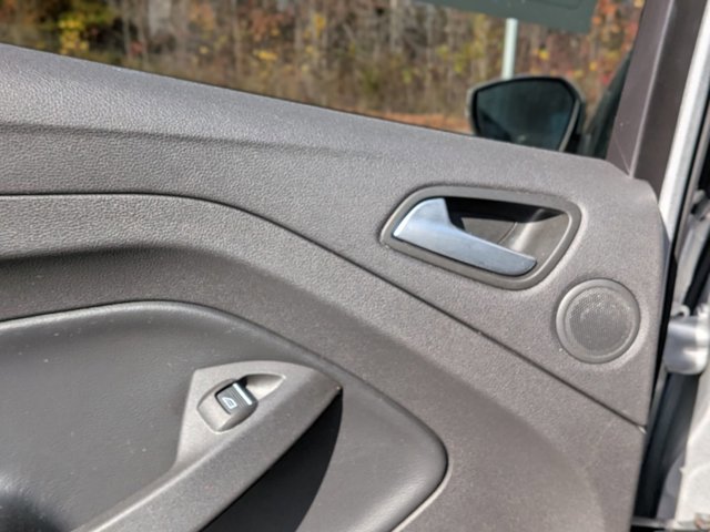 Certified 2019 Ford Escape Titanium image 29