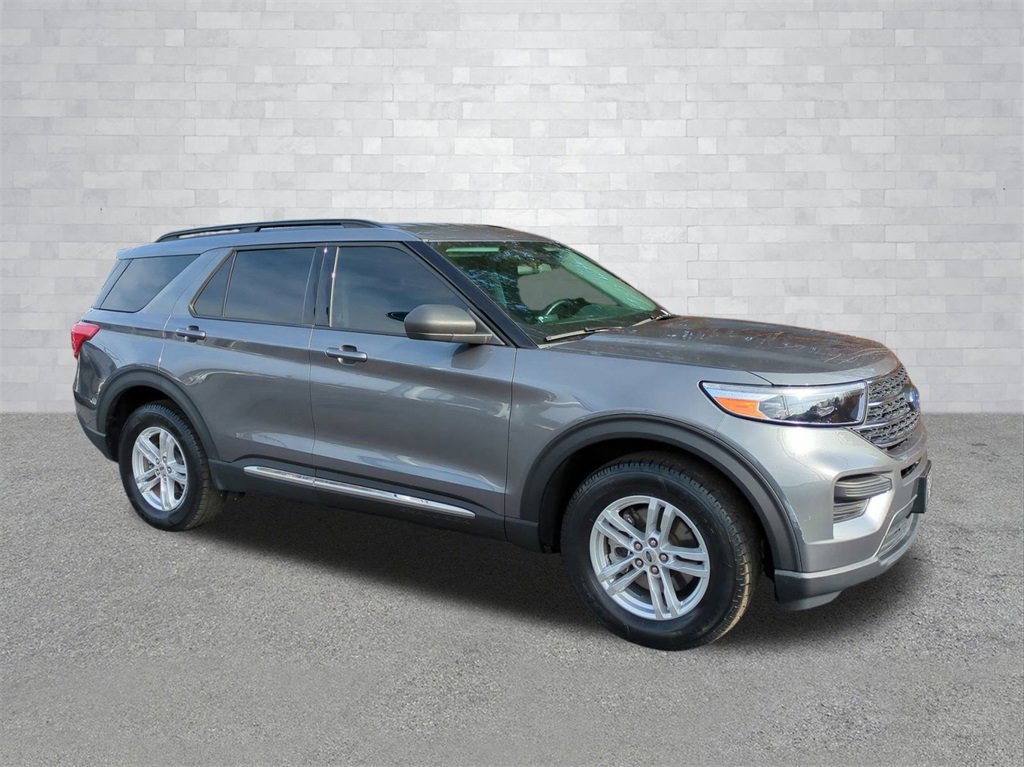 Certified 2022 Ford Explorer XLT w/ Class IV Trailer Tow Package image 8