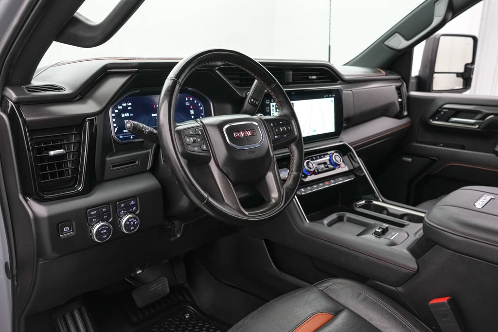 Used 2024 GMC Sierra 2500 AT4 w/ AT4 Preferred Package AWD/4WD image 13