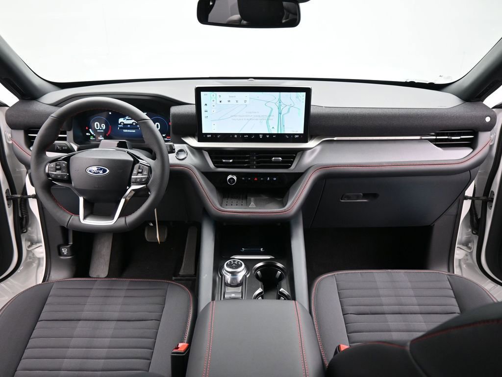 Certified 2025 Ford Explorer ST-Line w/ Premium Package image 21