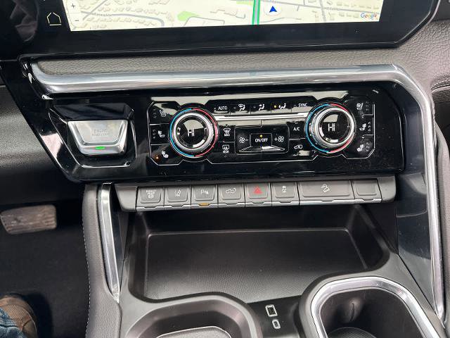 Used 2025 GMC Sierra 3500 Denali w/ Denali Reserve Package image 23