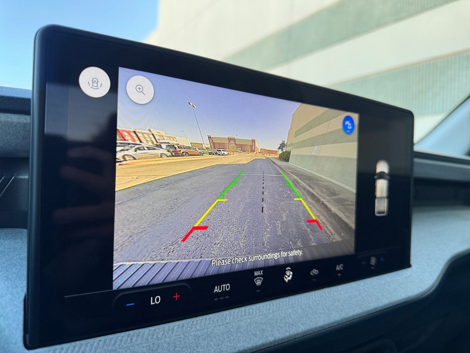 Certified 2025 Ford Maverick XLT w/ Equipment Group 302A image 31