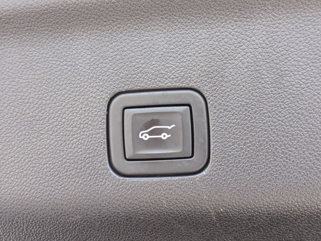 Used 2021 Chevrolet Suburban LT RWD image 14