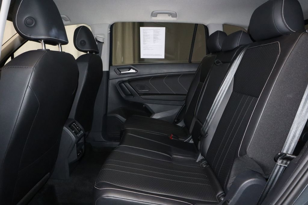 Used 2024 Volkswagen Tiguan SE image 22